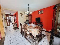 Vendo Casa en Jardines de Tulam Tzu III Zona 4 Mixco