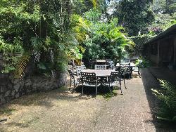 VENDO HERMOSA CASA EN ZONA 16 CERCA DE EMBAJADA AMERICA
