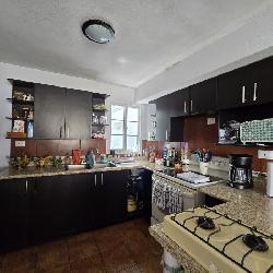 Casa en Venta en Jardines de Arrazola Fraijanes