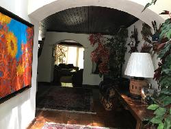 VENDO HERMOSA CASA EN ZONA 16 CERCA DE EMBAJADA AMERICA