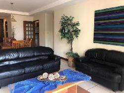  AMPLIO APARTAMENTO EN  VENTA,  UBICADO  EN  ZONA  10. 