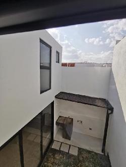 Casa en renta_ Senderos del Comendador_ Ciudad Vieja