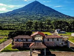 CASA EN VENTA EN ANTIGUA GUATEMALA