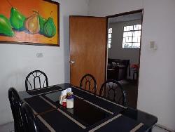 CASA EN VENTA EN ZONA 17