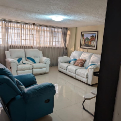 CASA EN VENTA EN ZONA 10 DE MIXCO