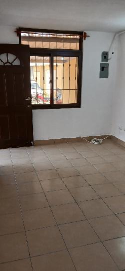 Casa en Renta Planes de Barcenas Villa Nueva