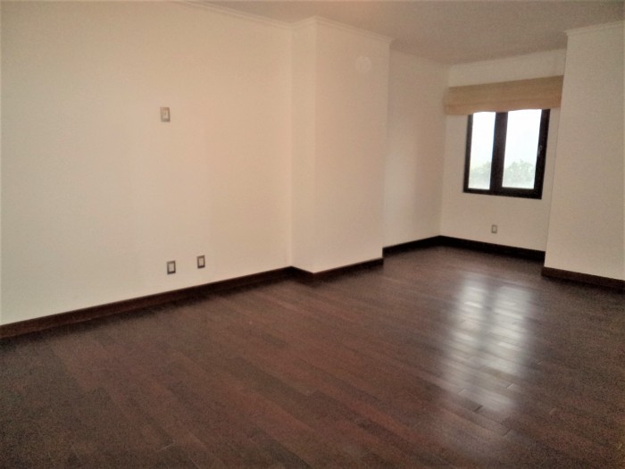 Apartamento en alquiler en zona 14 Edificio Tadeus 