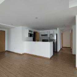 Apartamento en alquiler de 3 habitaciones en zona 10