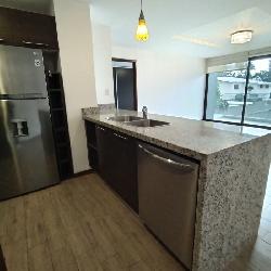 Apartamento en Renta en Edificio Nivó Zona 15 VH I