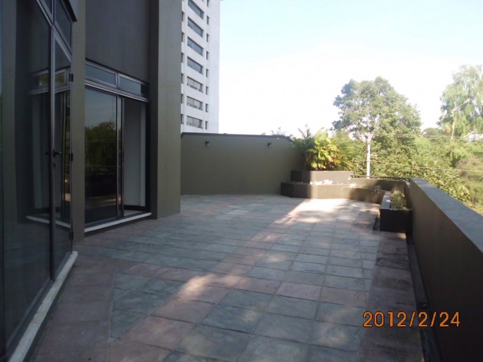 Apartamento Amueblado en Zona 14 Torre Elgin