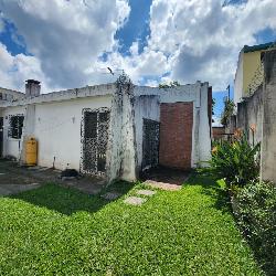 Casa-Terreno en Venta Zona 15 Colonia Trinidad