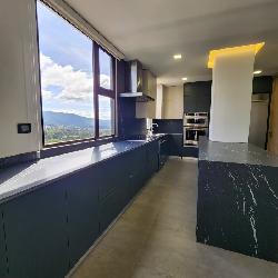 Apartamento en VENTA en el sector más exclusivo zona 14