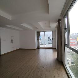 Apartamento en alquiler de 3 habitaciones en zona 10