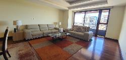 Apartamento en Venta en zona 10 para inversión RENTADO 