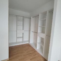 Apartamento en renta en zona 9 de 3 habitaciones