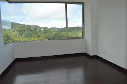 Apartamento con Impresionante Vista en Venta o Renta