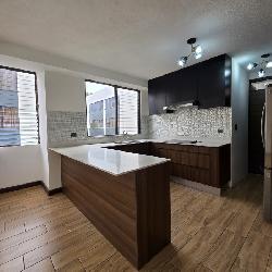 Apartamento 3 Dormitorios en Alquiler Zona 10.