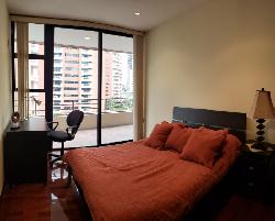 Apartamento en Renta o Venta en zona 14 Amueblado