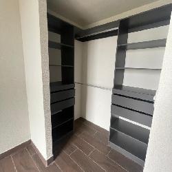 Apartamento en renta zona 10 de Mixco