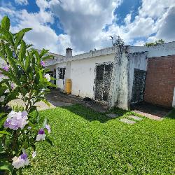 Casa-Terreno en Venta Zona 15 Colonia Trinidad