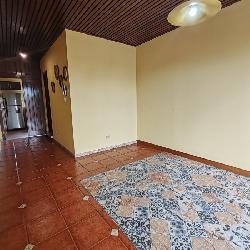 Apartamento en renta en Monte Maria 1 dentro de garita