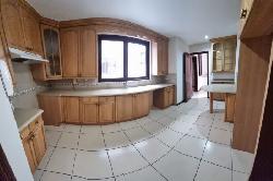 Apartamento en Alquiler en Oakland Villas zona 10 Guate