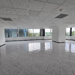 Alquiler Oficina con 315m2 en Zona 14 Europlaza