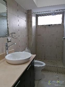 Apartamento en renta en zona 15 Cerca Hospital El Pilar