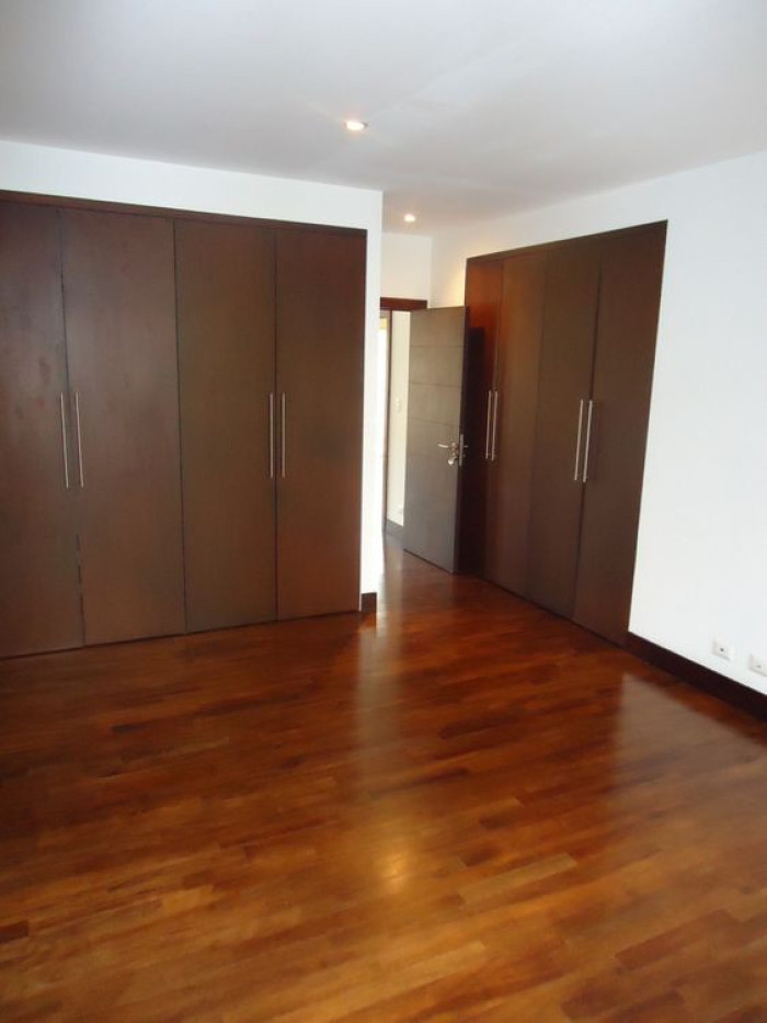 APARTAMENTO AMUEBLADO EN ALQUILER 5 AVENIDA ZONA 14 