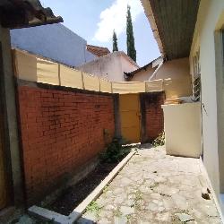 Casa para remodelar o Terreno venta zona 10 en Oakland