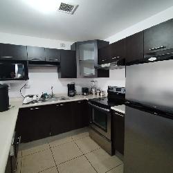 Apartamento amueblado en renta zona 10 Ciudad Vieja