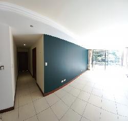 Apartamento en renta  en zona 10 cerca de 20 calle