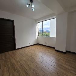 Apartamento 3 Dormitorios en Alquiler Zona 10.