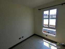 Apartamento en Renta en Zona 1 Torre Entre Arboles