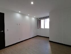 Apartamento de 3 habitaciones en venta Attica Zona 14