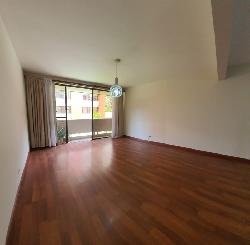 Apartamento en Renta en Villa Real Zona 10.