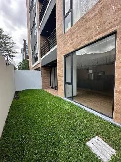 Apartamento en renta con JARDÍN zona 15 Vista Hermosa 2