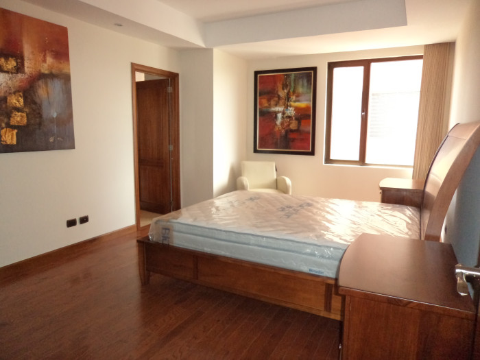 En renta hermoso apartamento amueblado en la Zona 14