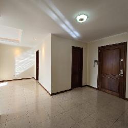 Amplio Apartamento en venta zona 10 Guatemala