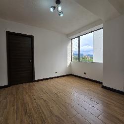 Apartamento 3 Dormitorios en Alquiler Zona 10.