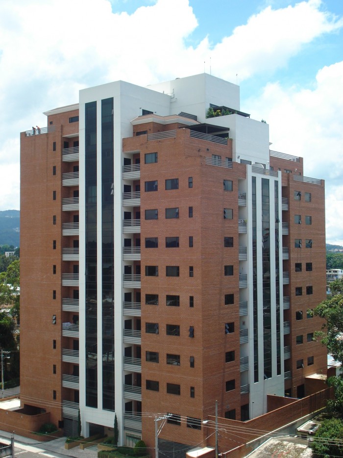 Apartamento En Renta Torre del Valle Amueblado Z. 10