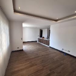 Apartamento de 3 habitaciones en renta zona 10 Vivalt 