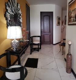 Apartamento Amplio en zona 14 Venta