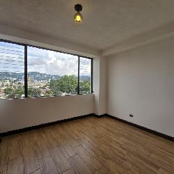 Apartamento 3 Dormitorios en Alquiler Zona 10.