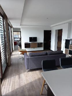 Apartamento en Alquiler Zona 10 de 86 m2 AMUEBLADO