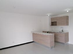 Apartamento de 3 habitaciones en alquiler en zona 7 