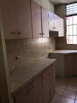 Casa En Venta Prados de Monte Maria Zona 12