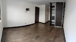 Apartamento en Renta en Zona 10 Edificio Verona