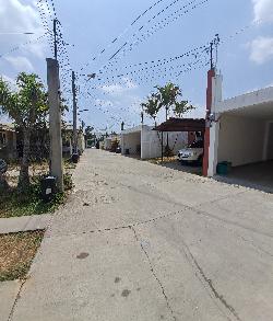 Casa de un nivel en renta en San Cristóbal La Arboleda