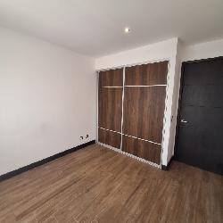 Apartamento de 3 habitaciones en renta zona 10 Vivalt 